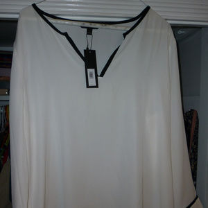 Banana Republic L long slv sheer blouse NWT b/w